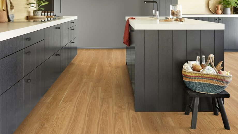 Parquet Tarkett, Pure, Oak Nature Plank, 1-strip, 2 sides bevelled, Proteco Natura mat lacquer