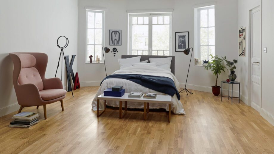 Parquet Tarkett, Pure, Oak Nature TreS, 3-strip, brushed, Proteco Natura mat lacquer