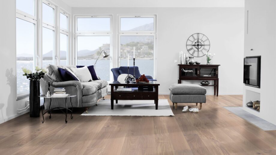 Parquet Tarkett, Shade, Oak Satin White Plank, 1-strip, 2 sides bevelled, Proteco Hardwax