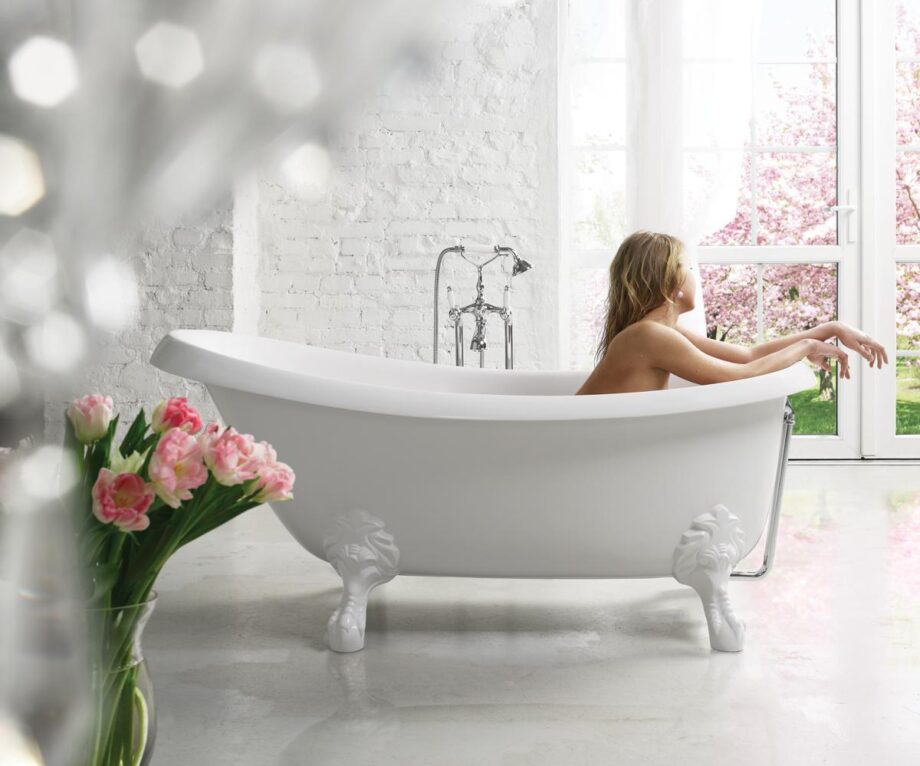 Bathtub in Cast Stone with cast stone ANTICA legs