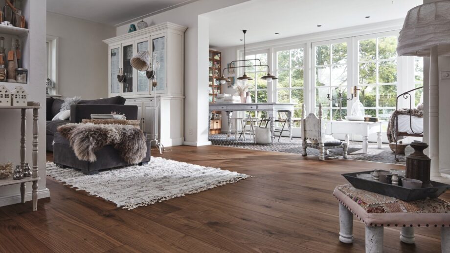 Parquet Meister Lindura American walnut lively, 1-strip, matt lacquered