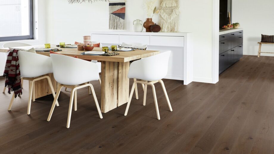 Parquet Tarkett, Shade, Oak Italian Brown Plank, 1-strip, brushed, 2 sides bevelled, Proteco Natura mat lacquer