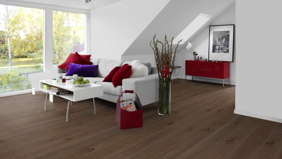 Parquet Tarkett, Shade, Oak Italian Brown Plank, 1-strip, brushed, 2 sides bevelled, Proteco Natura mat lacquer