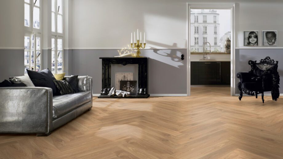 Parquet Oak, ter Hürne, oak light beige, herringbone, brushed, beveled, white natural oil-treated