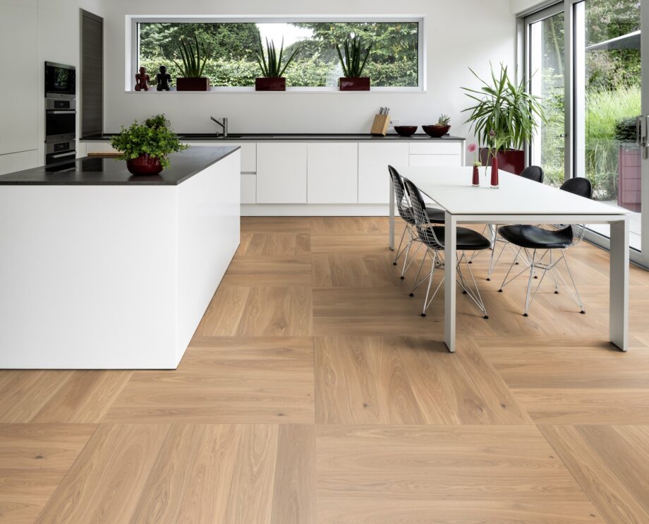 Parquet Oak, ter Hürne, Oak light beige, brushed, beveled, natural oil-treated