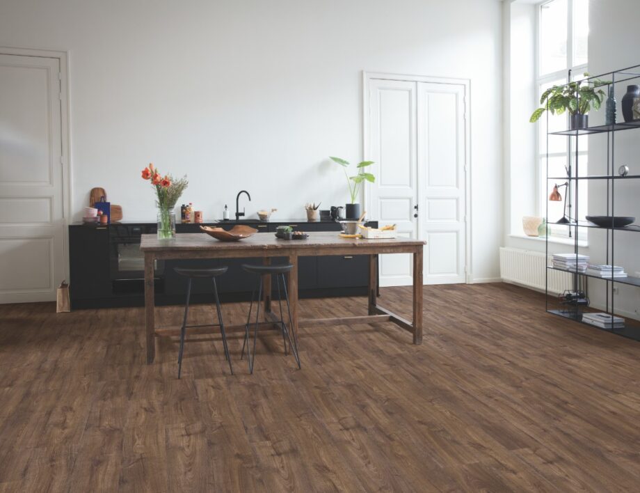 LVT Vinyl QUICK STEP, Pulse Click, Autumn Oak Chocolate, beveled