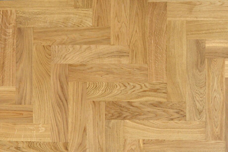 Strip parquet / herringbone parquet oak natur unfinished.