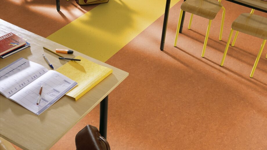 Linoleum floor Gerflor Marmorette 0073 Spicy Orange