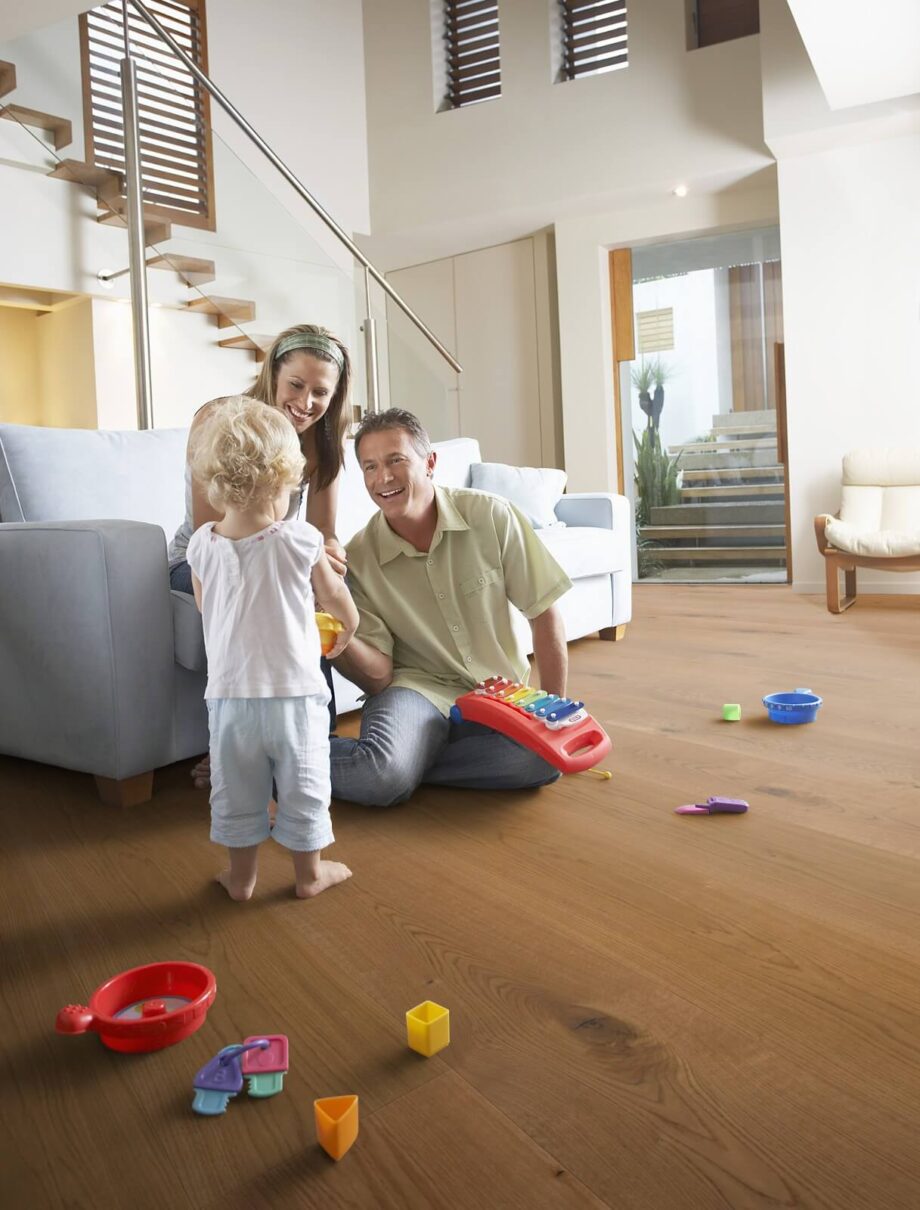 Parquet floor Oak Trinity Rustical 1-strip beveled brushed oiled 305mm