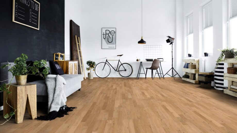 Parquet Oak Rustic 3-strip brushed oiled