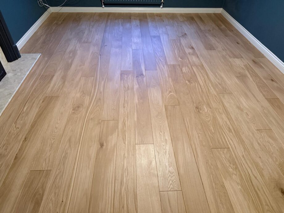 Floorboards Oak Mix Beveled Brushed Unfinished 100mm