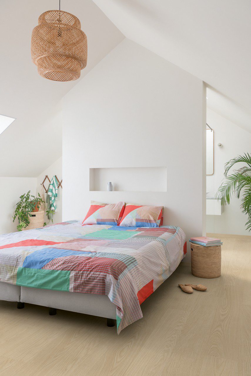 Vinyl floor Quick-Step Blos Buttermilk Oak with rigid core