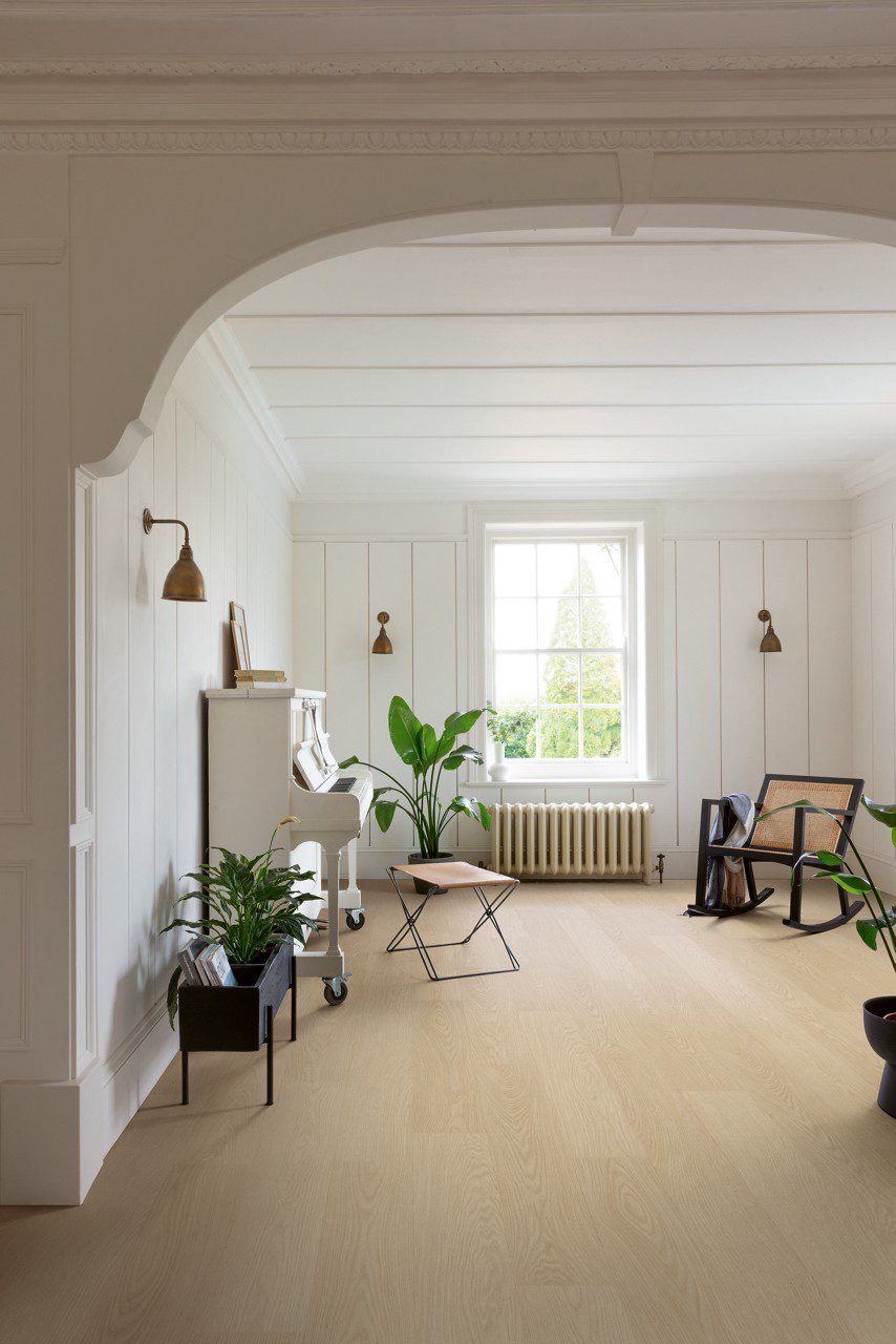 Vinyl floor Quick-Step Blos Buttermilk Oak with rigid core