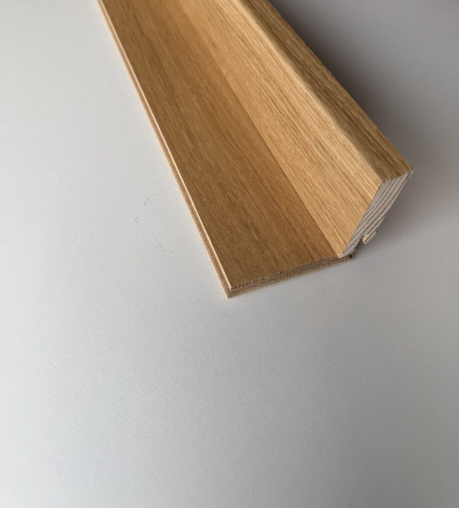 Skirting board veneered oak matt lacquer profile 15x60mm Skirting board veneered oak matt lacquer profile 15x60mm