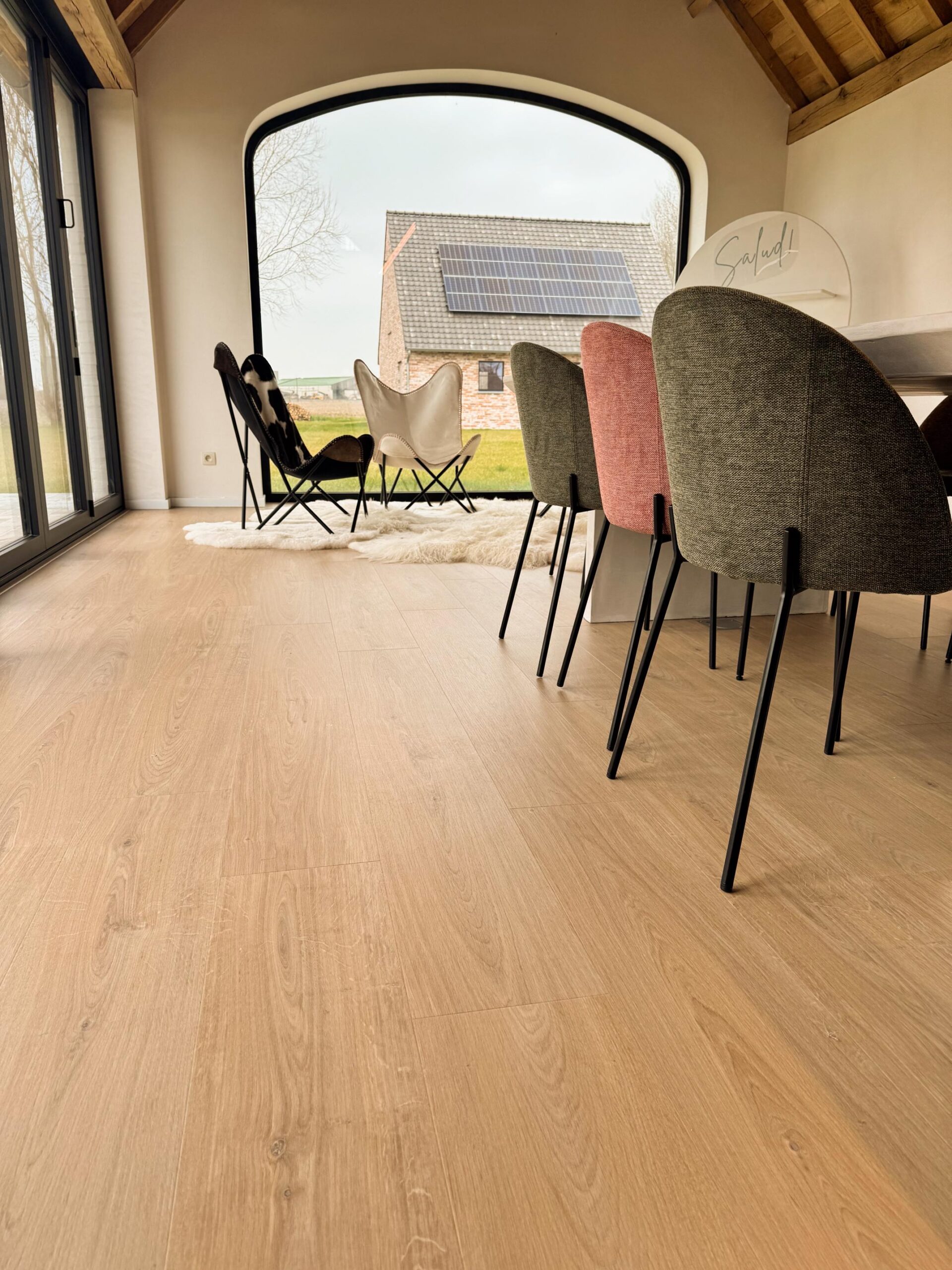 Tugevdatud südamikuga LVT vinüülparkett Floorify Long Plank Croissant F007