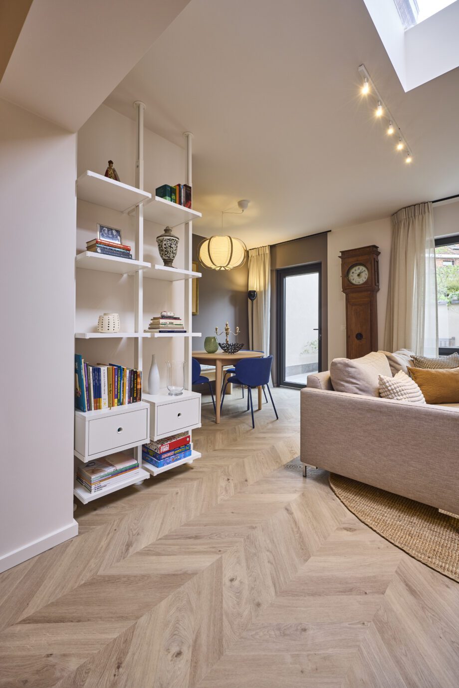 Tugevdatud südamikuga LVT vinüülparkett Floorify Chevron Odette F717 2 Tugevdatud südamikuga LVT vinüülparkett Floorify Chevron Odette F717