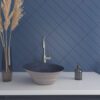 Ühevärviline keraamiline seinaplaat Dune Flat Indigo Matt – interjöör Ühevärviline keraamiline seinaplaat Dune Flat Indigo Matt – interjöör