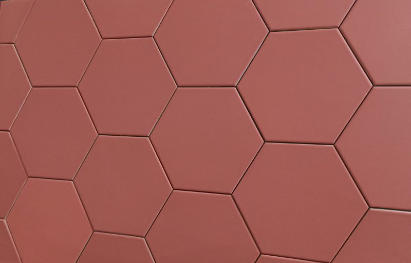 Kuusnurkne portselanplaat Dune Exa Garnet, 15x17 cm, 8 mm, granaatpunane, R10
