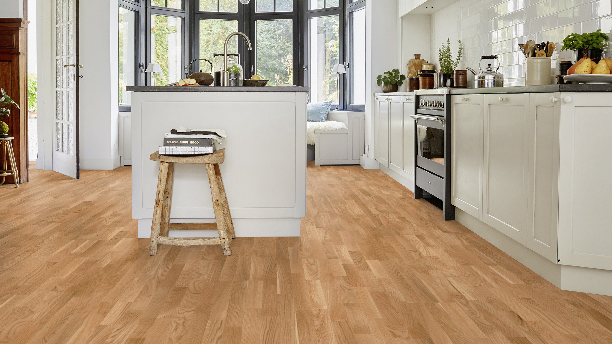 Tammeparkett Tarkett Grace Nature TreS köögis