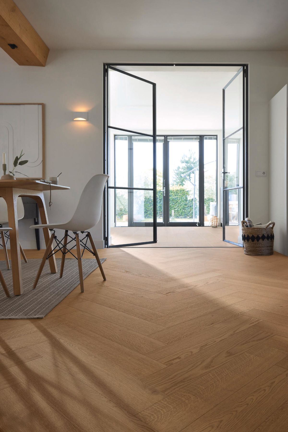 Herringbone parquet Meister, Lindura HS 500, Classic oak Clay brown 20233, herringbone, 700 x 140 mm, brushed, ultra matt lacquered