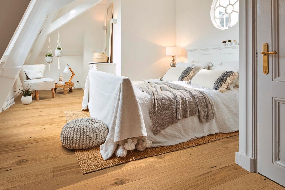 Oak parquet Meister, Longlife PS 300, Authentic oak 09002, 1-strip short plank, 1187 x 142 mm, brushed, ultra matt lacquered