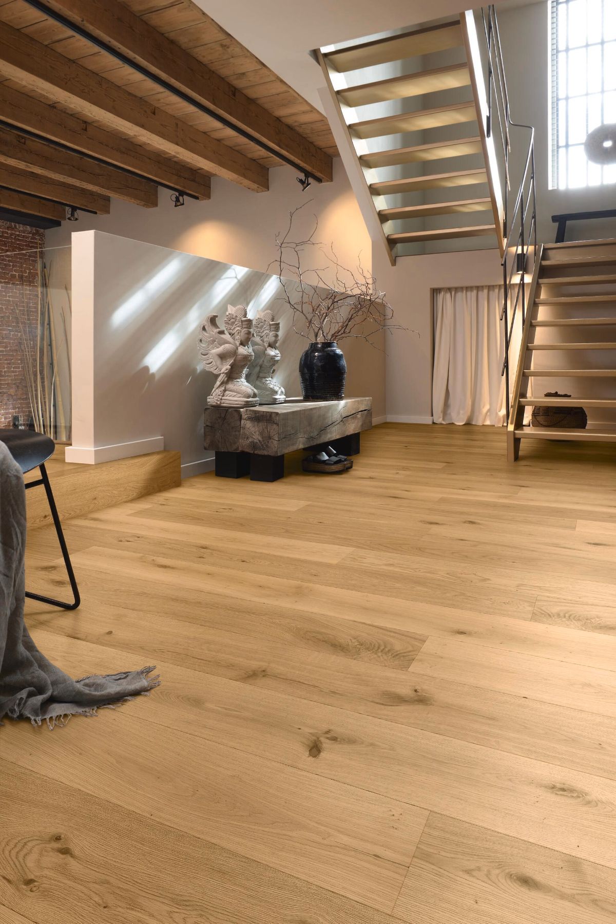 Oak parquet Meister, Longlife PD 400, Authentic pure oak 09004, 1-strip, 2200 x 180 mm, brushed, ultra matt lacquered