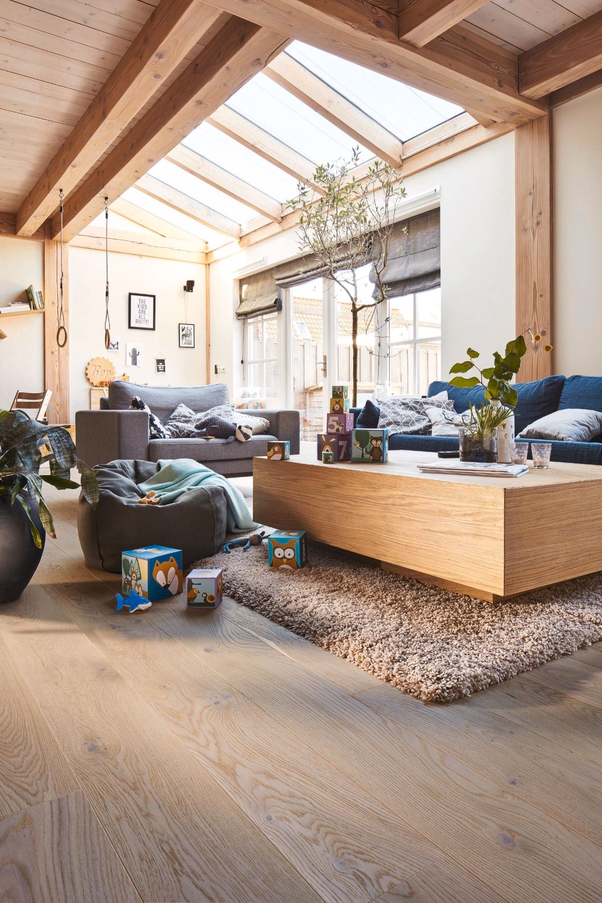 Oak parquet Meister, Longlife PD 400, Authentic off-white oak 09017, 1-strip, 2200 x 180 mm, brushed, ultra matt lacquered