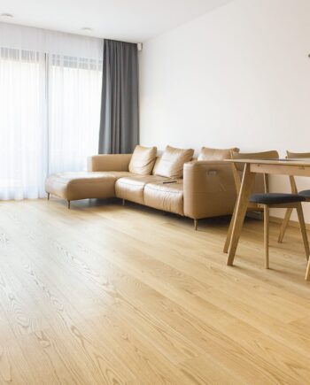 Parquet Oak, Oak Elite Pure Line, 1-strip, brushed, beveled, lacquer 5%