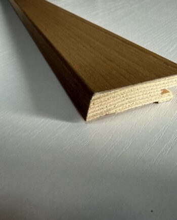 Skirting board oak veneer Cappuccino lacquered 15 × 60 mm