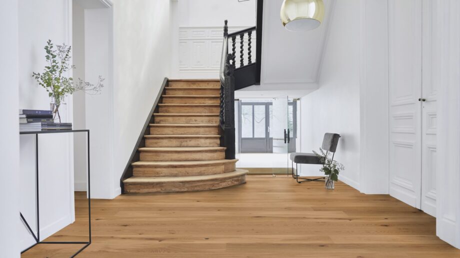 Parquet Tarkett, Pure, Oak Rustic Plank XT 13mm, 1-strip, 2 sides bevelled, brushed, Proteco Natura mat lacquer