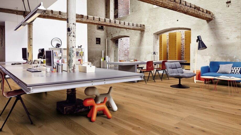 Parquet Tarkett, Prestige, Oak, brushed, 4 sides beveled, 1-strip, Proteco Hardwax Oil