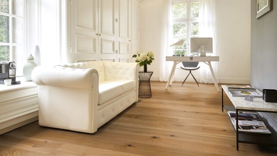 Parquet Tarkett, Prestige, Oak, brushed, 4 sides beveled, 1-strip, Proteco Hardwax Oil