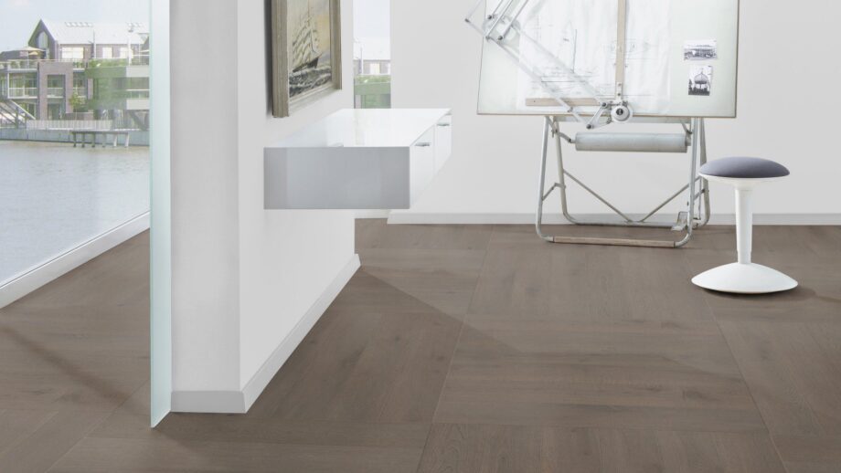 Parquet Oak, ter Hürne, Oak basalt brown, brushed, beveled, extra matt lacquered – 3