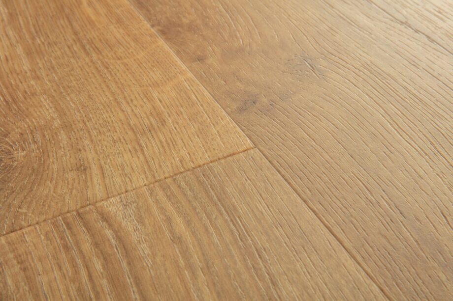 Vinyl parquet SPC Quick Step autumn oak honey alpha medium planks, beveled