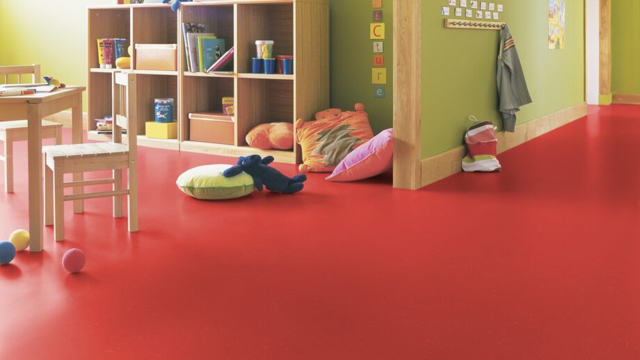 1564_11167_linoleumi-gerflor-colorette-0118-power-red