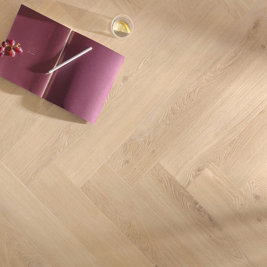 Herringbone SPC flooring Floorify Hirame