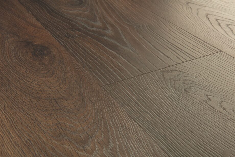 laminaattilattia-quick-step-classic-peanut-brown-oak