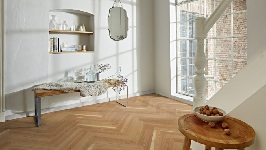 Herringbone flooring Monopark Oak Rustic 45 matt lacquered