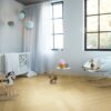 kalasaba-vinüülparkett-quick-step-pristine-serene-oak-medium-natural Kalasaba vinüülparkett Quick-Step Pristine Serene Oak Medium Natural paigaldatud