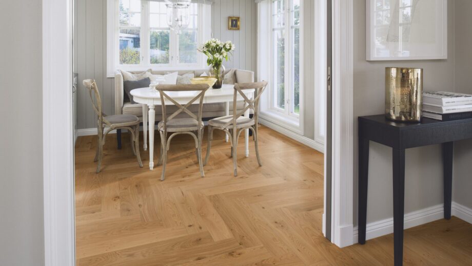 Kalasaba parkett Tamm Mix õlivahatatud 140mm – vaade 3 Herringbone flooring Oak Mix oil-waxed 140 mm – 3