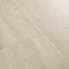 LVT parkett Quick-Step Blos Canyon tamm beige helebeezhi tooni ja tammest põrandalaua disainiga.