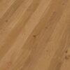 parketti-bauwerk-boen-casapark-budget-cut-tammi-35-harjattu-mattalakattu Parketti Bauwerk Boen Casapark Budget Cut tammi 35, harjattu ja mattalakattu, asennettuna kodin lattialle – luonnollinen, lämminsävyinen tammensävy ja kevyesti rustiikkinen sorteerus (maltillisesti oksakohtia ja hienovaraista sävyvaihtelua). Harjattu pinta ja mattalakattu viimeistely korostavat puun aitoa tekstuuria.