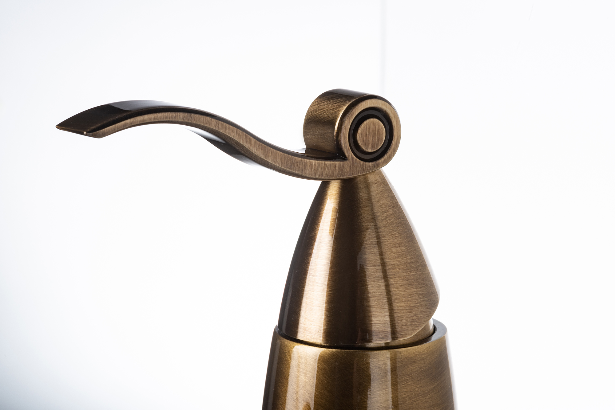 Basin mixer Emmevi Abel 39003 with pop-up waste – 3