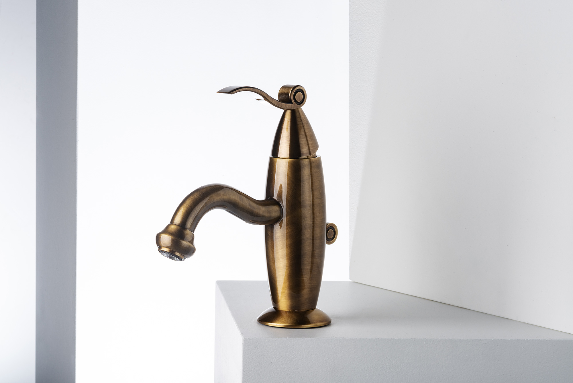 Basin mixer Emmevi Abel 39003 with pop-up waste – 2