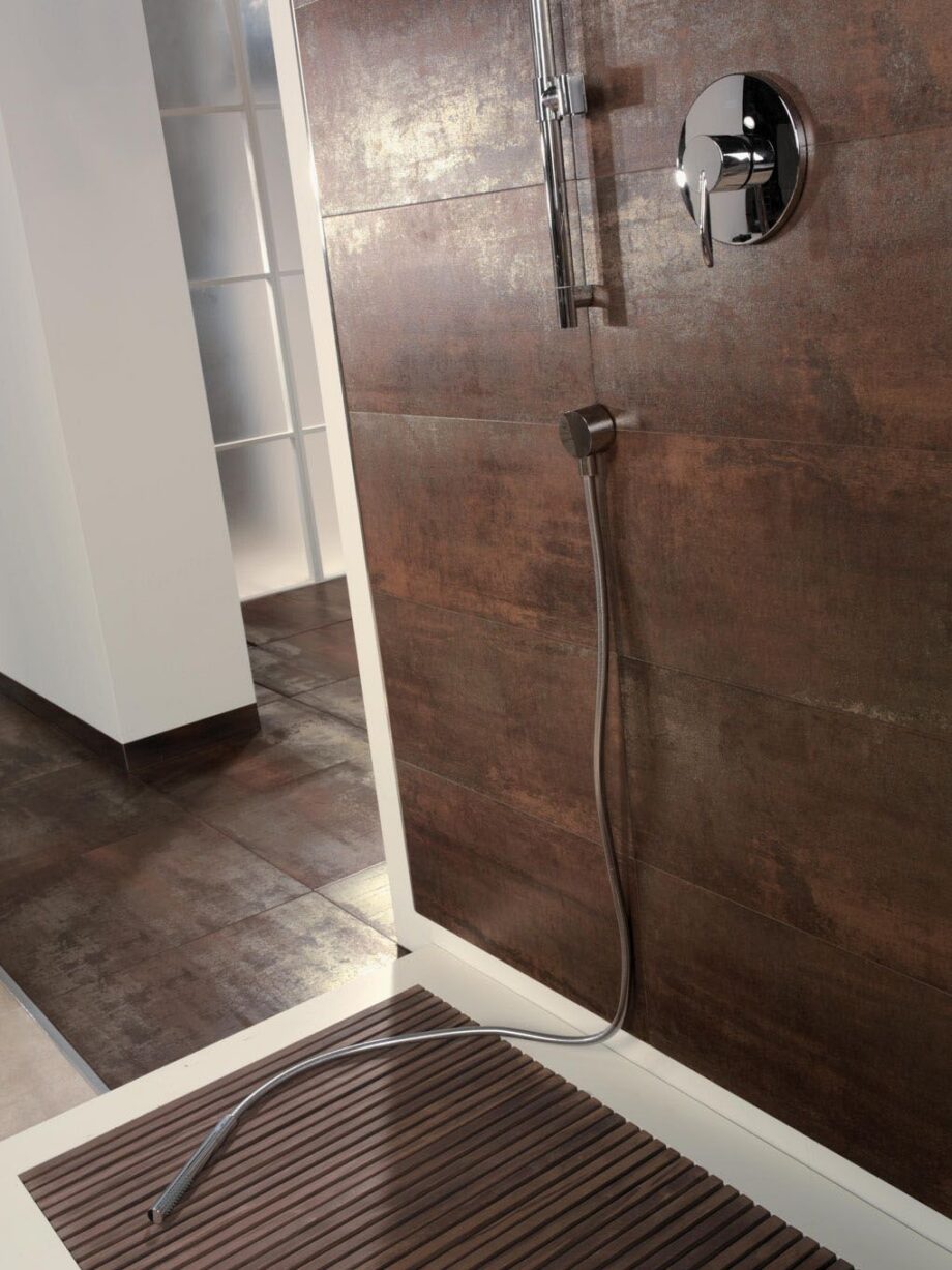 Corten steel-effect porcelain tile Tau Corten A, rust brown – view 4 Corten steel-effect porcelain floor tile Tau Corten A, 30x60 cm, 10.5 mm, rust brown, rectified – 4