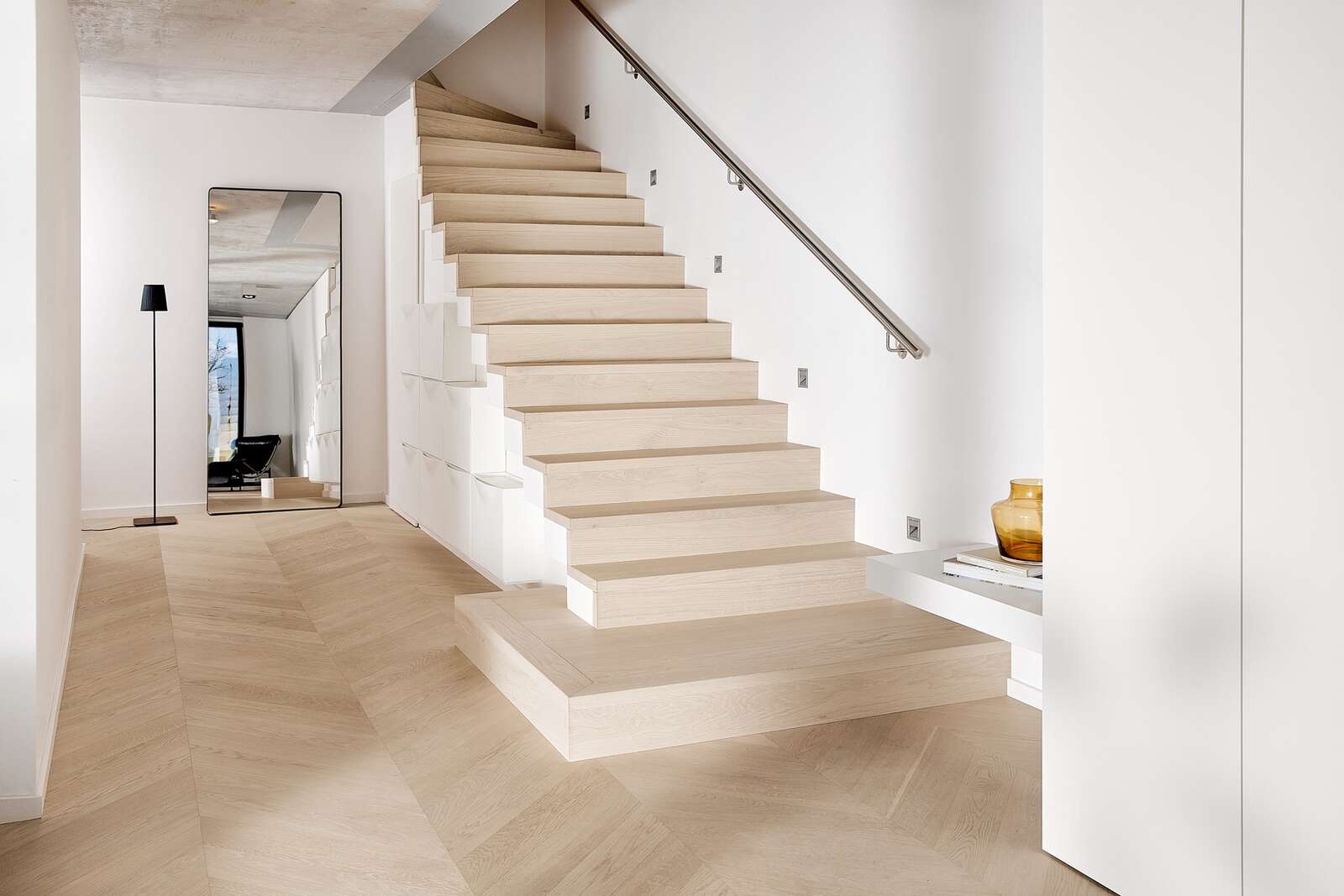 Herringbone Flooring Bauwerk Formpark Rombico Oak Farina 14 oiled brushed – 4
