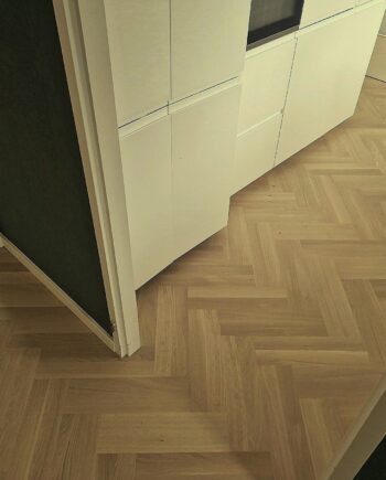 Herringbone parquet Bauwerk Oak Mandorla 45 B-Protect®