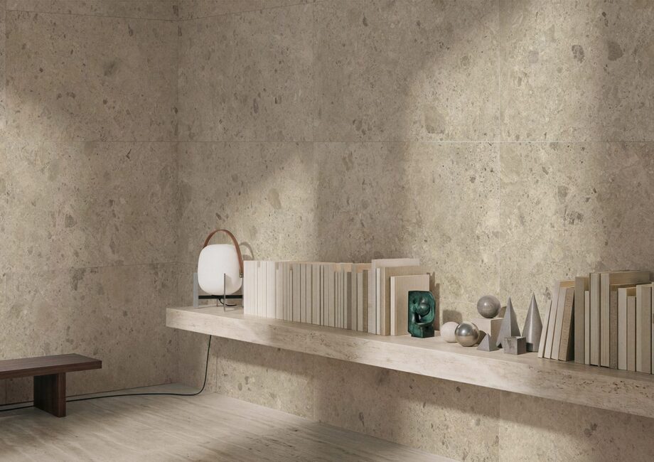 Stone-effect matt porcelain floor tile Tau Qatar Sand, sand beige, rectified – view 2 Stone-effect matt porcelain floor tile Tau Qatar Sand, 100x100 cm, sand beige, rectified – 2
