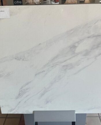 Marble-effect polished porcelain floor tile Marmol Carrara, 60x60 cm, 9 mm, white