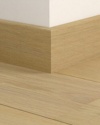 Water-resistant wooden skirting board Quick-Step Pearl White Oak Extra Matt for parquet, veneered, 16x80x2400 mm